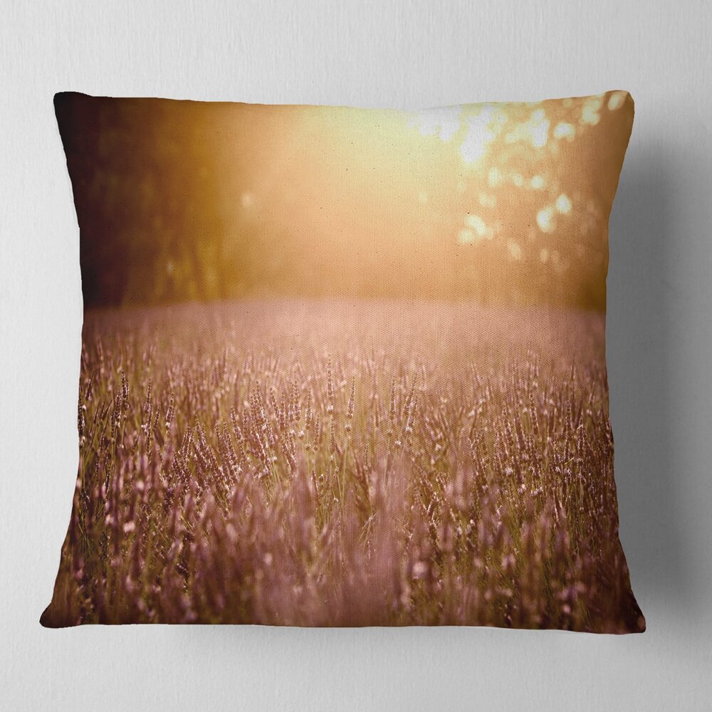6246 Designart Brown Tinged Lavender Field Sunset' Floral Throw Living